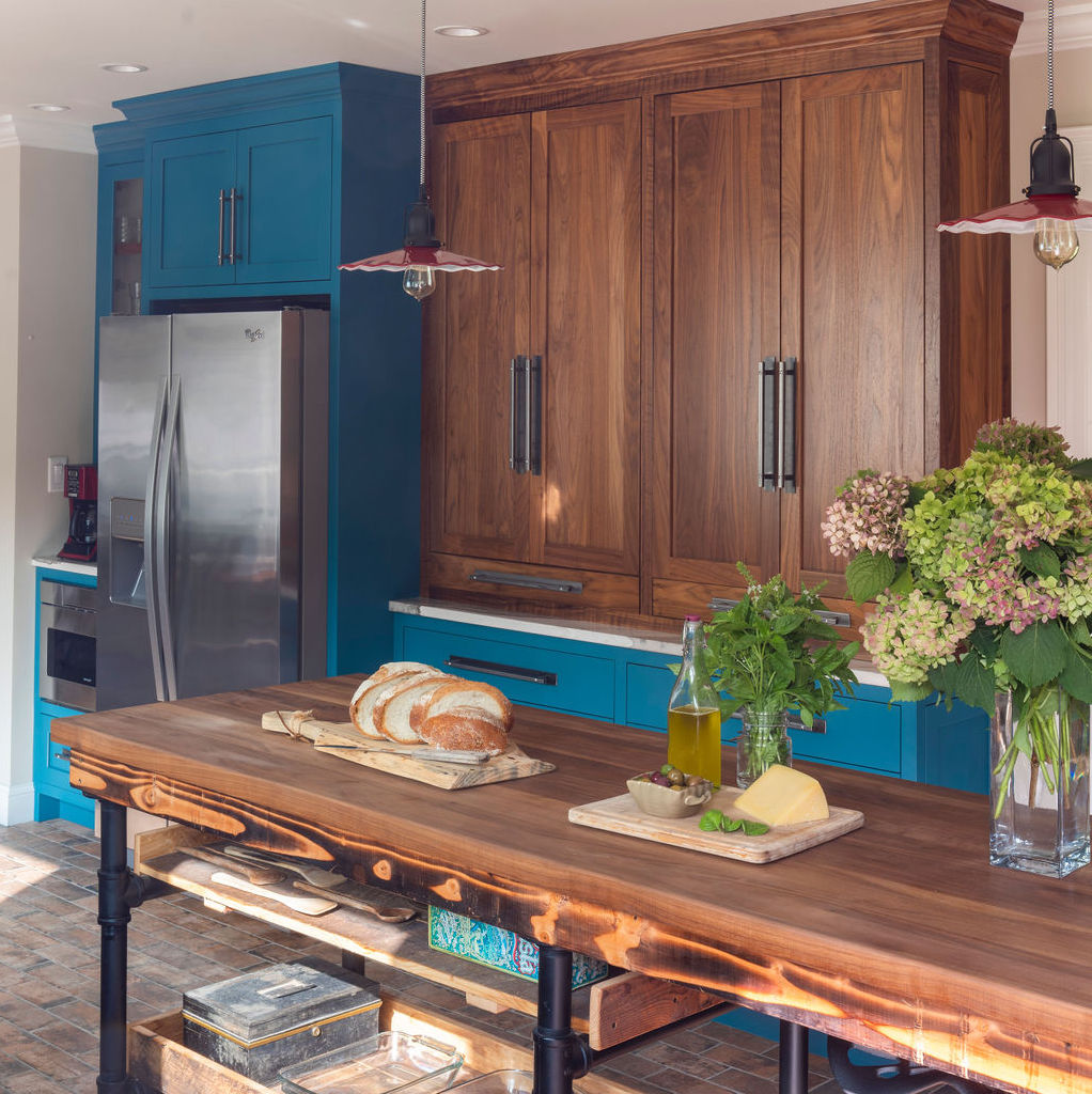 Fluted Shade Pendant Light | Photo Courtesy of Lisa Davenport of LDD Interiors